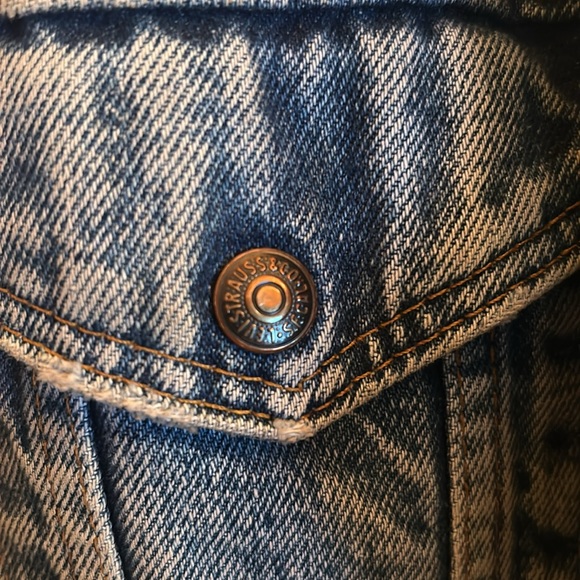 Authentic 80's Levis sherpa Trucker jean jacket - Picture 9 of 16